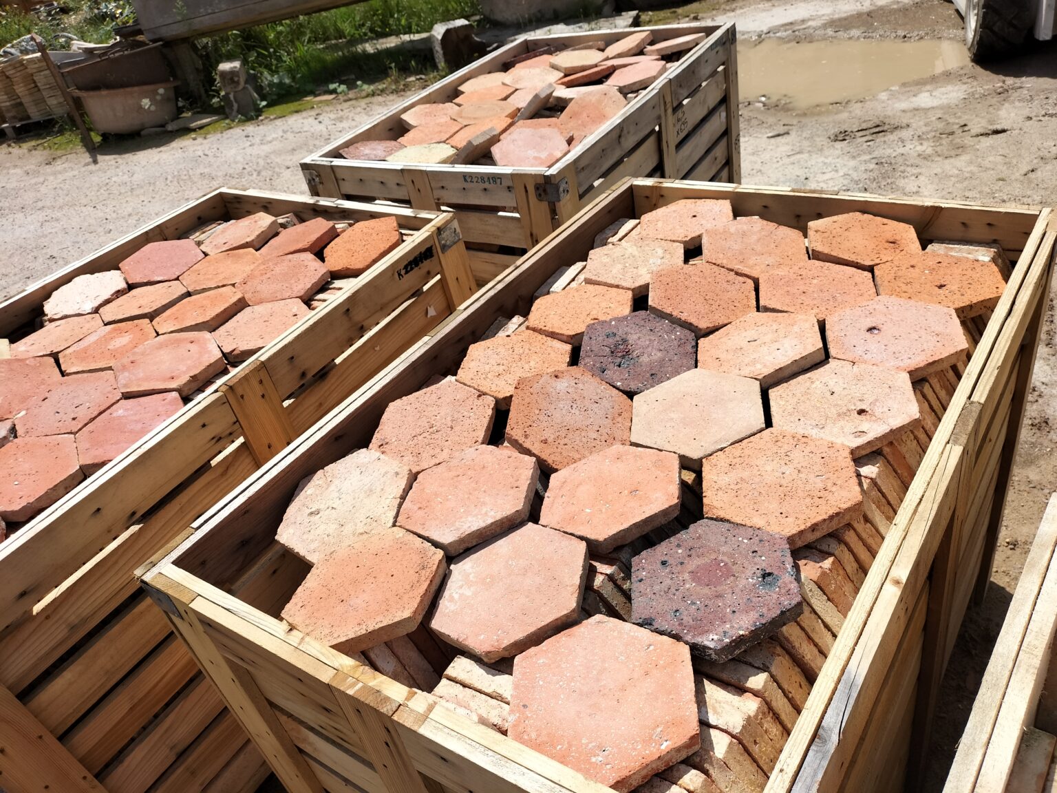 Lot De Tomettes Anciennes Multicouleurs, Briques De Récup' Pour Déco Ou Rénovation